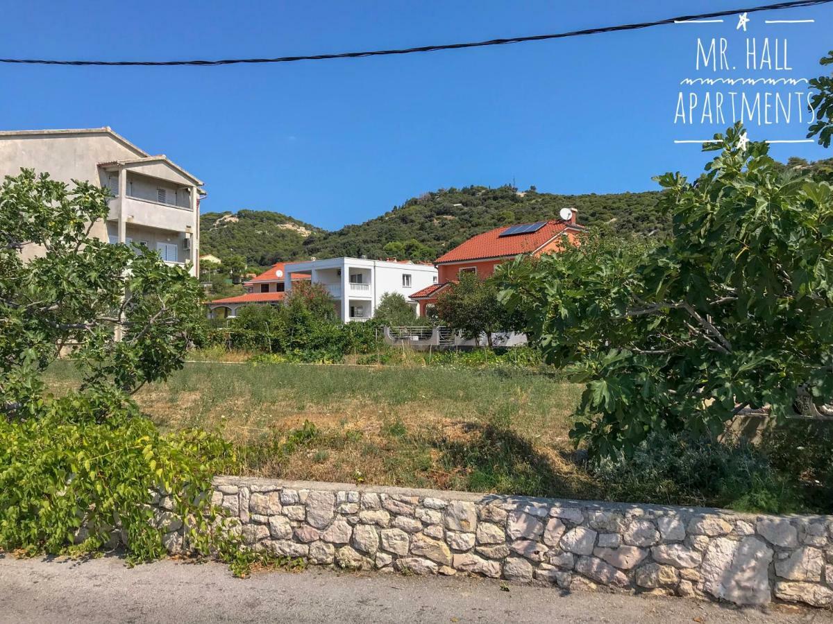 Mr. Hall Apartments Barbat na Rabu Εξωτερικό φωτογραφία