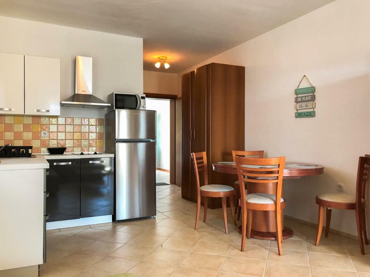 Mr. Hall Apartments Barbat na Rabu Εξωτερικό φωτογραφία